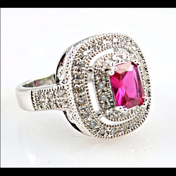 New Women’s 925 Silver Sapphire Ring - Picture 2 of 3